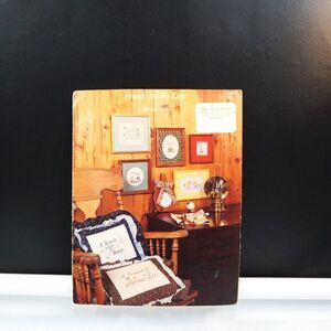 Friends For Keeps by Rose Anne Hobbs Quilting Cross Stitch Patterns Leaflet 1981